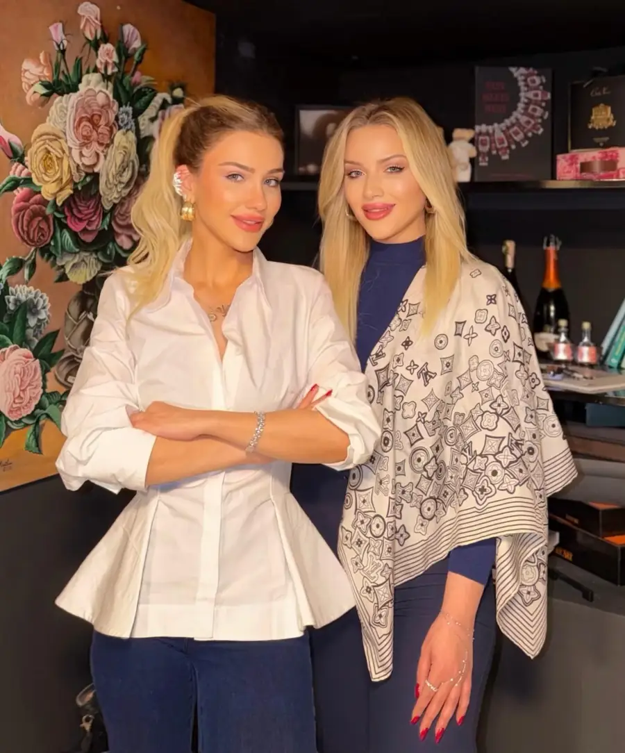 YIBA Design kurucu ortakları Yasemin Mutlu ve Betül Mutlu